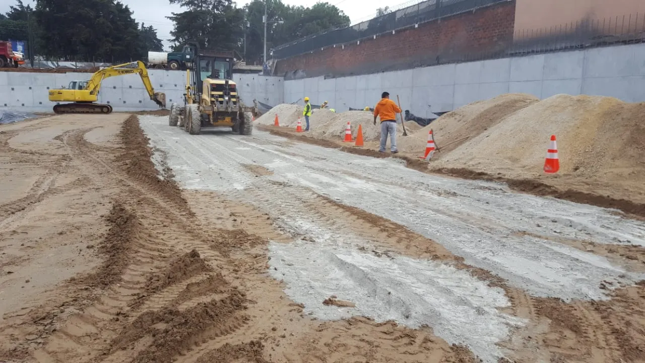 Excavación de sótanos · Centro Comercial Blue